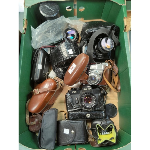163 - A selection of cameras including Yashica SLR, Contax SLR, lenses and other 35mm cameras