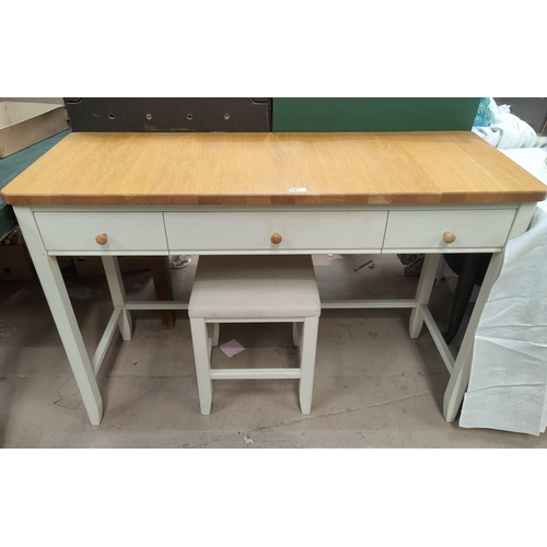 707 - A modern cream and wood dressing table with 3 doors, 120cm length, h 80cm, depth 36cm
