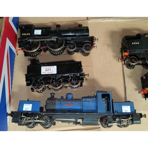 321 - An '0' gauge metal 4-4-0 loco with tender 40646; an '0' gauge blue loco 