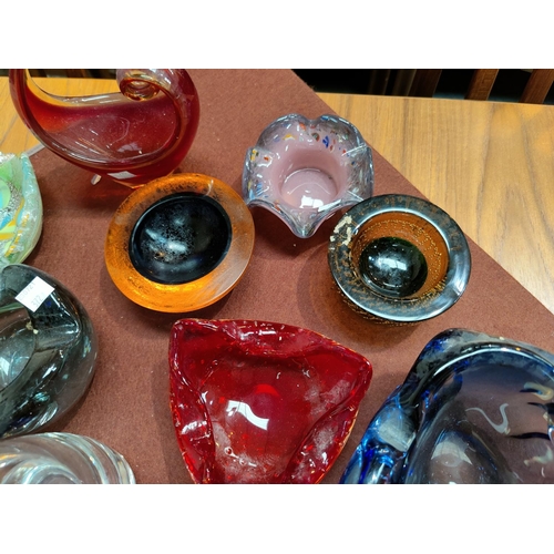 372 - A selection of Murano glass and other continental coloured art glass (minor chips and cracks)