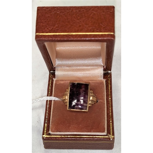 583 - A 9 carat hallmarked gold ring set large rectangular Blue John stone, 7.5 gm, size R/S