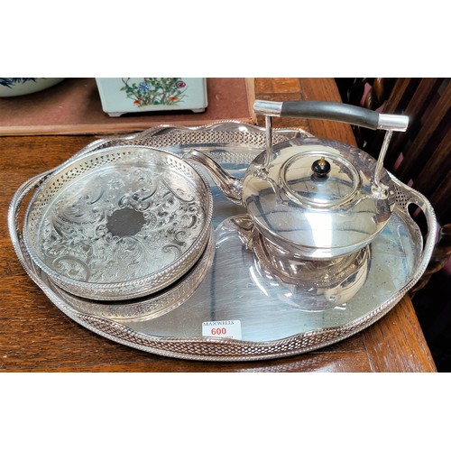 600 - A large silver plate on copper oval gallery tray with pierced border, a small circular silver plated... 
