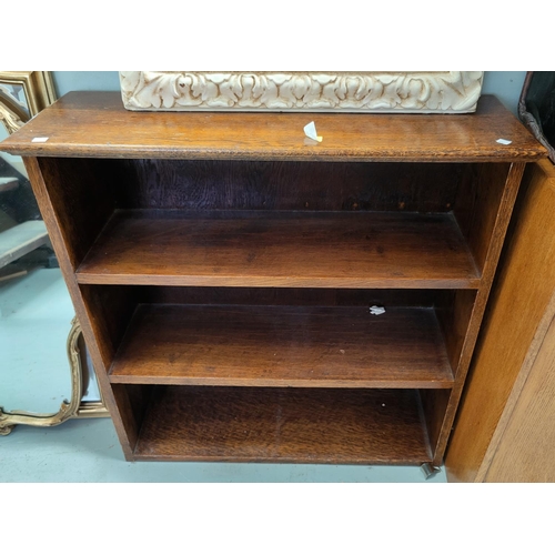 814 - A three height Golden Oak bookcase with oak drop leaf tea table
NO BIDS SoLD WITH NEXT LOT