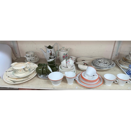 471 - An Art Deco part tea set with orange borders, 13 pieces approx; an 18 piece Stylecraft part coffee s... 