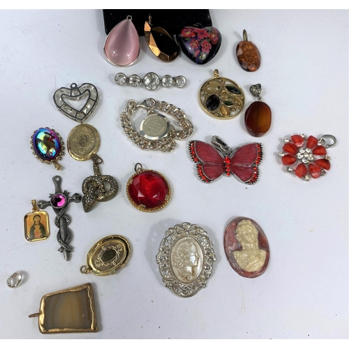 577 - A silver SOS Talisman, Gent's Timex and Accurist wristwatches and other various watches and jeweller... 