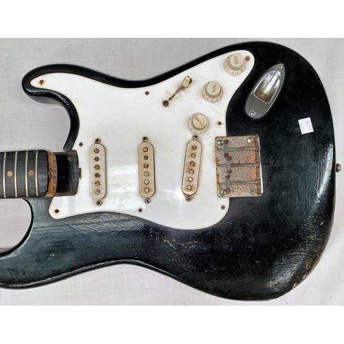 152 - A 1962 Fender Stratocaster guitar with black body in hard case (in need of restoration - see all ima... 