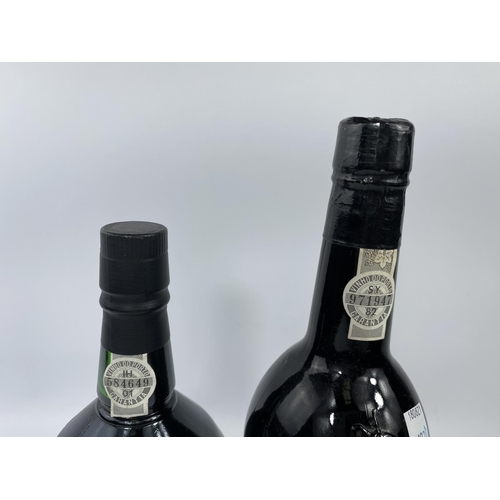 192D - A vintage bottle of 1980 Warre's 20% vol 75cl, a Bottle of Taylor's late vintage 1995 Port 75cl 20% ... 