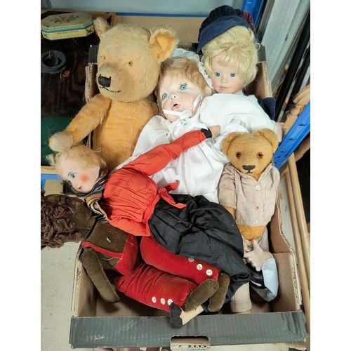 107 - A selection of vintage teddy bears and dolls