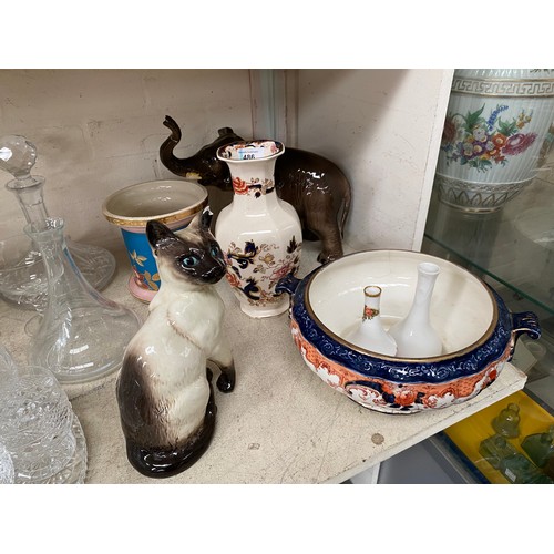 486 - A Masons Mandalay vase, a Dresden style basket on stand with courting couple (a.f in need of restora... 