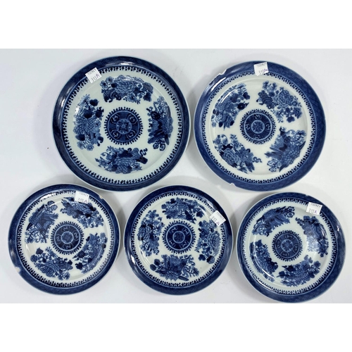 313A - 5 Chinese Fitzhugh pattern blue and white dishes, 3 x 16cm, 2 x 19.5cm (all 5 with chips to rims)(As... 