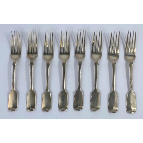 528 - A set of 9 fiddle pattern dessert forks, monogrammed, London 1833, 14.5 oz