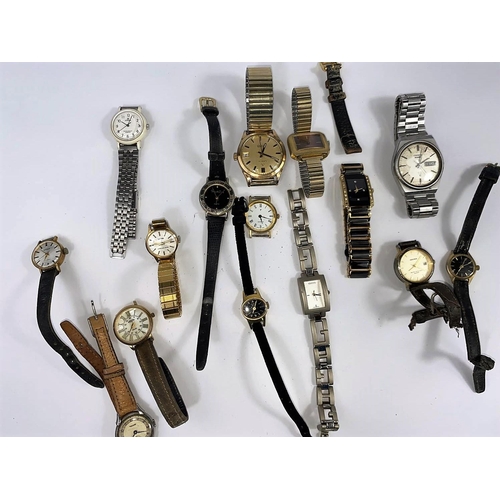 596 - A large selection of ladies and gents watches