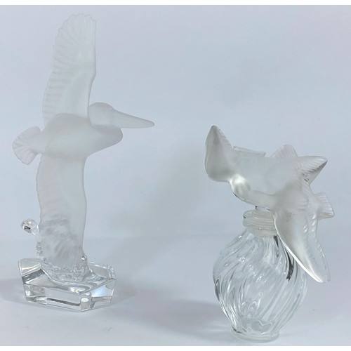 417E - A Lalique Nina Ricci scent bottle with birds stopper (chips to the wing and tail of one); a selectio... 