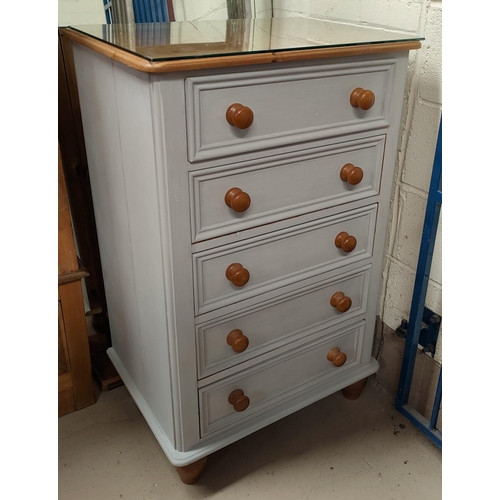 811 - A modern painted pine chest of 6 drawers, height 108cm, Diameter 51cm, 68cm wide