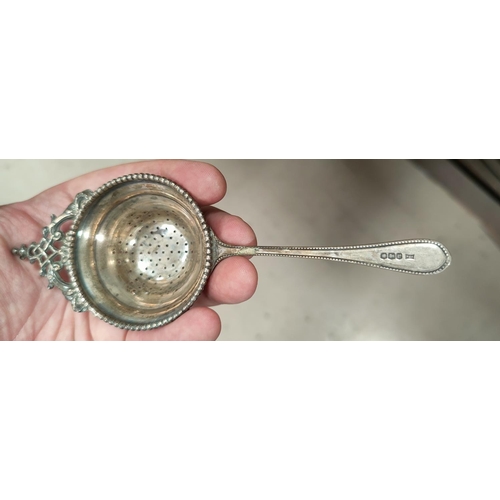 117 - A 19th century rectangular mahogany sewing box 33cm, a similar cutlery box 42cm and a carved wood ci... 