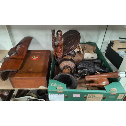 104 - A selection of carved treen and collectables.