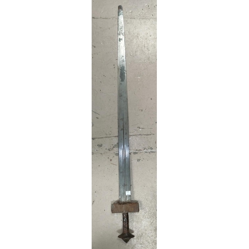 179C - A 19th century Mid Eastern/Sudanese sword (no scabbard), overall length of sword 98cm