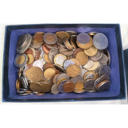 221B - A quantity of world coins, approx.3kg