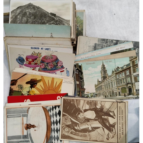305 - A collection of early 20th century picture postcards including cartoons, mostly with stamps, approxi... 