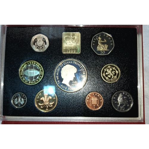 457 - GB: 1999 deluxe proof coin set, red case