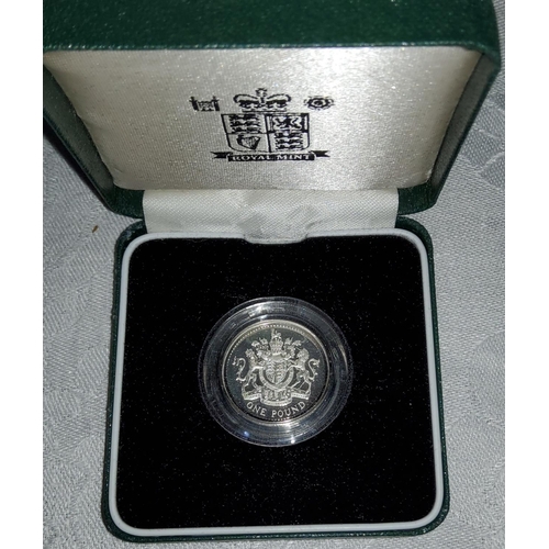 460 - GB: silver piedfort £1 coin, 1983