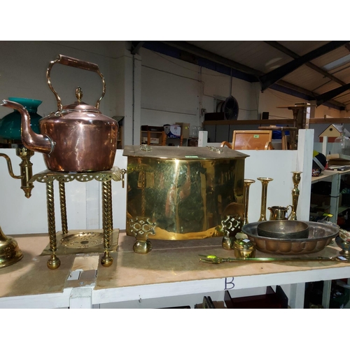 81 - A 19th century copper kettle; a brass trivet; a coal box; a jelly mould; etc.