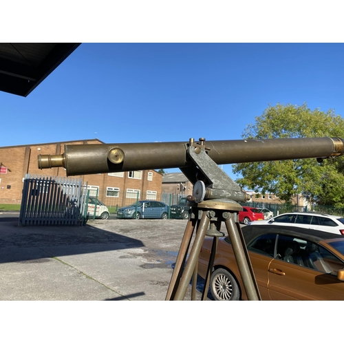 613B - A c.1900 / WWI period cylindrical brass telescope/sighting device, believed to have been used in Fra... 
