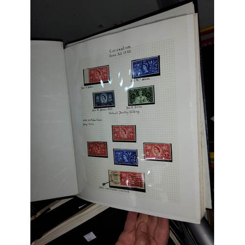 242 - GB: A QEII collection of commemorative stamps in 7 albums including U/M blocks of 4, various errors ... 