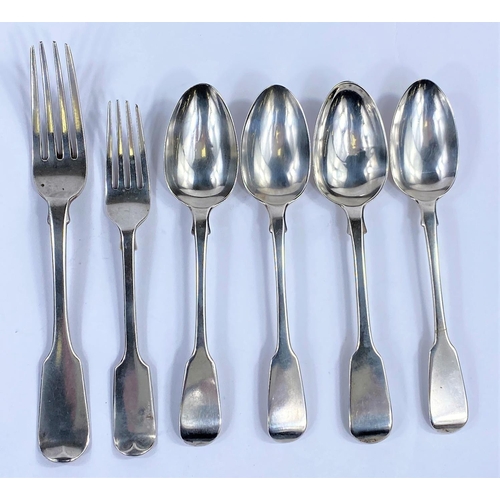 650 - A set of 4 fiddle pattern dessert spoons, 3 x London 1841; 2 hallmarked silver forks, 9.6 gm