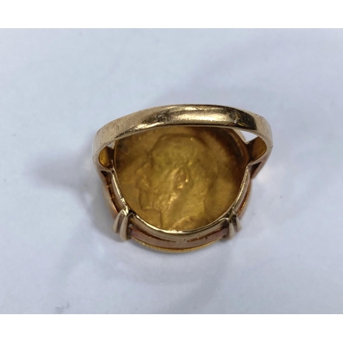 651C - A 1914 gold half sovereign in 9ct gold ring mount, gross weight 7gms