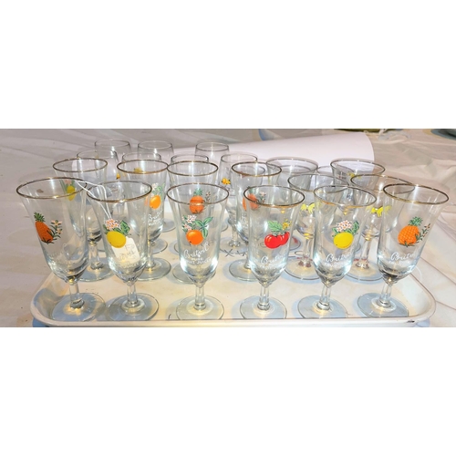 489a - A selection of 1950's / 60's Britvic fruit juice patterned glasses and other bar glasses including M... 