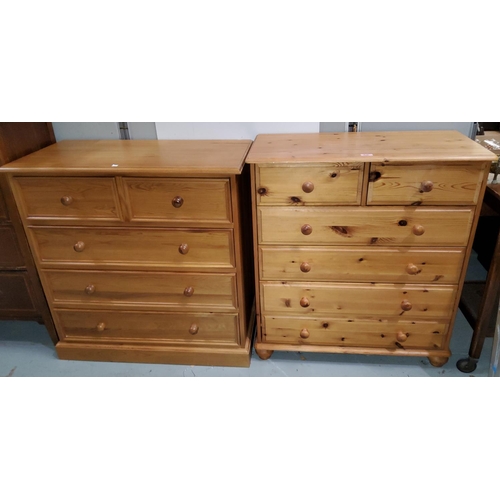 828 - Two modern pine chests of drawers with 3 long and 2 short drawers