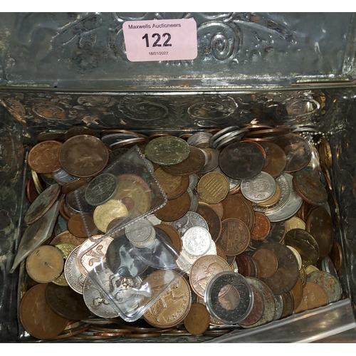 122 - A quantity of mixed coinage