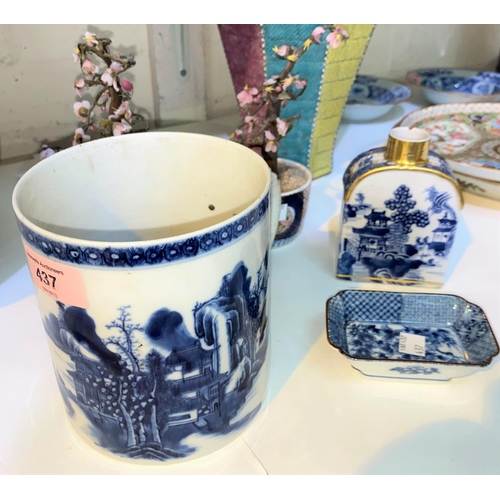 437 - A selection of blue and white Chinese ceramics, a large mug handle re-attached with metal supports, ... 