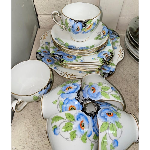 478 - An early 20th century Grafton China part tea service decorated with blue flowers