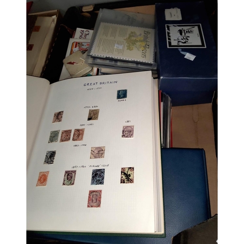 245 - GB:  a collection in loose leaf album; 5 collectors' packs of stamps, 1970's etc.
