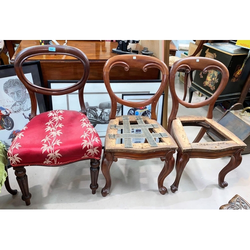 890 - A Victorian set of 3 mahogany dining chairs with balloon backs; a pair similar