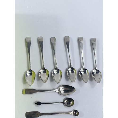 660 - A cased part set of 5 hallmarked silver teaspoons and large selection of other hallmarked teaspoons,... 