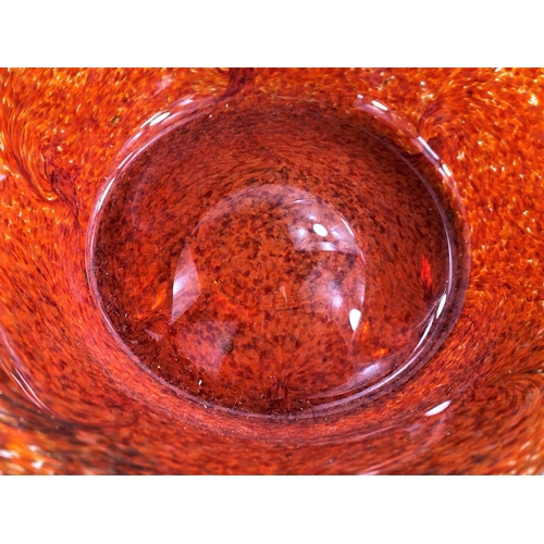 485 - A circa 1960's Strathearn glass bowl with mottled red swirl with leaping salmon, signed to base, dia... 