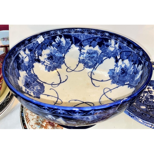 561 - A large 'Briar Rose' blue & white fruit bowl by Royal Doulton; 2 large meat plates