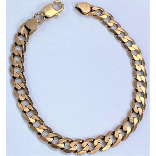 662 - A 9ct hallmarked flattened curb link bracelet 16.4gms