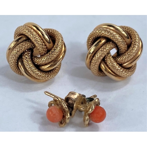 737 - A pair of 9ct gold earrings of tied rope design, 3.9gms and a pair of yellow metal earrings with cor... 