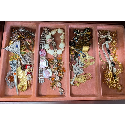 683 - A 5 height jewellery box and costume jewellery