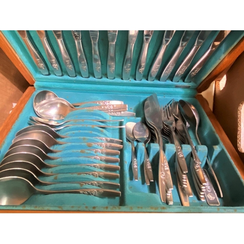 625a - A 1960's stainless steel boxed part canteen and other curlery