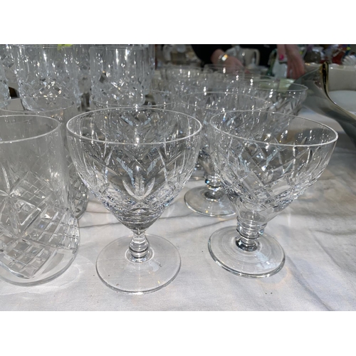 393 - A set of 12 cut wines and other sets / part sets of drinking glasses