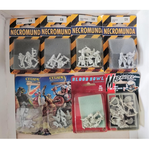 197B - Seven early 1990's Games Workshop Citadel Miniatures blister packs four Necromunda, Ratskins x2, Hou... 