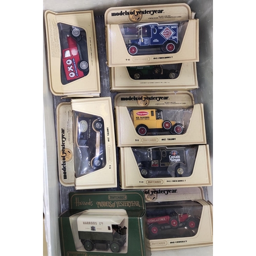 160 - A large selection of Matchbox Models of Yesteryear, advertising and other vehicles, boxed