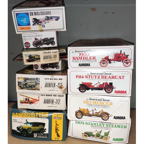 181 - 4 Aurora boxed vintage plastic model kits and 7 Airfix various