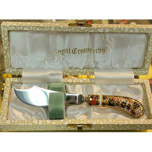439 - A Royal Crown Derby fruit knife in case