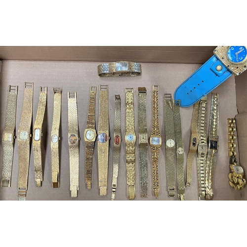 671 - A quantity of ladies 1960's - 1970's bracelet watches in fontalist cases
